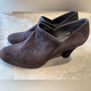 Stuart weitzman suede brown shoes